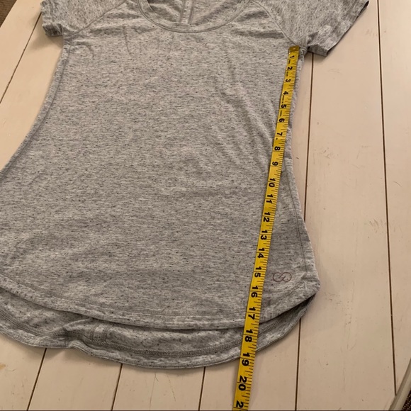 CALIA // Grey Top Medium - Picture 3 of 16